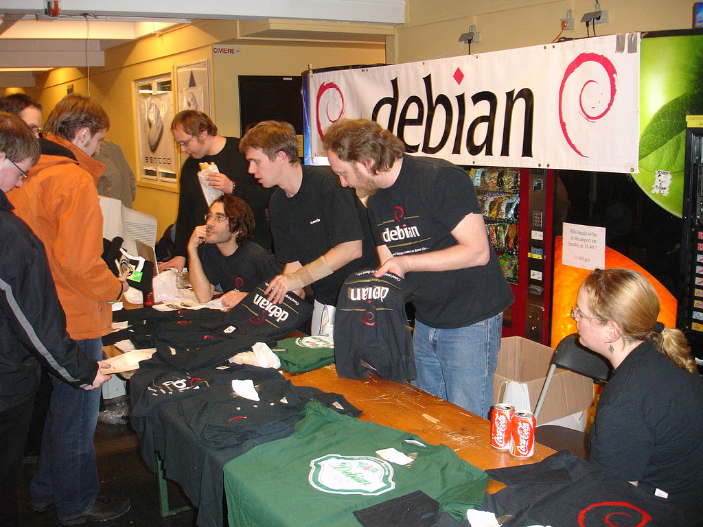 Debian booth, FOSDEM, 2006, Brussels