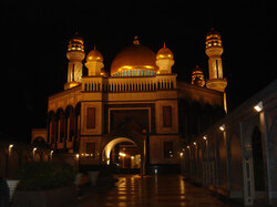 Sultan Omar Ali Saifuddin Mosque, Bandar Seri Begawan 