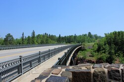 Bridge over the highway at Gooseberry Falls