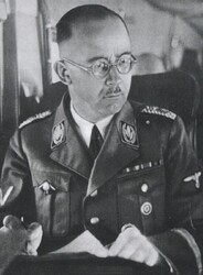Himmler in 1945. Released by National Archives and Records Administration into the Public Domain, from SS records and photographs collection, in College Park, Maryland.