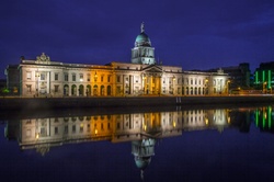 Custom House In Dublin