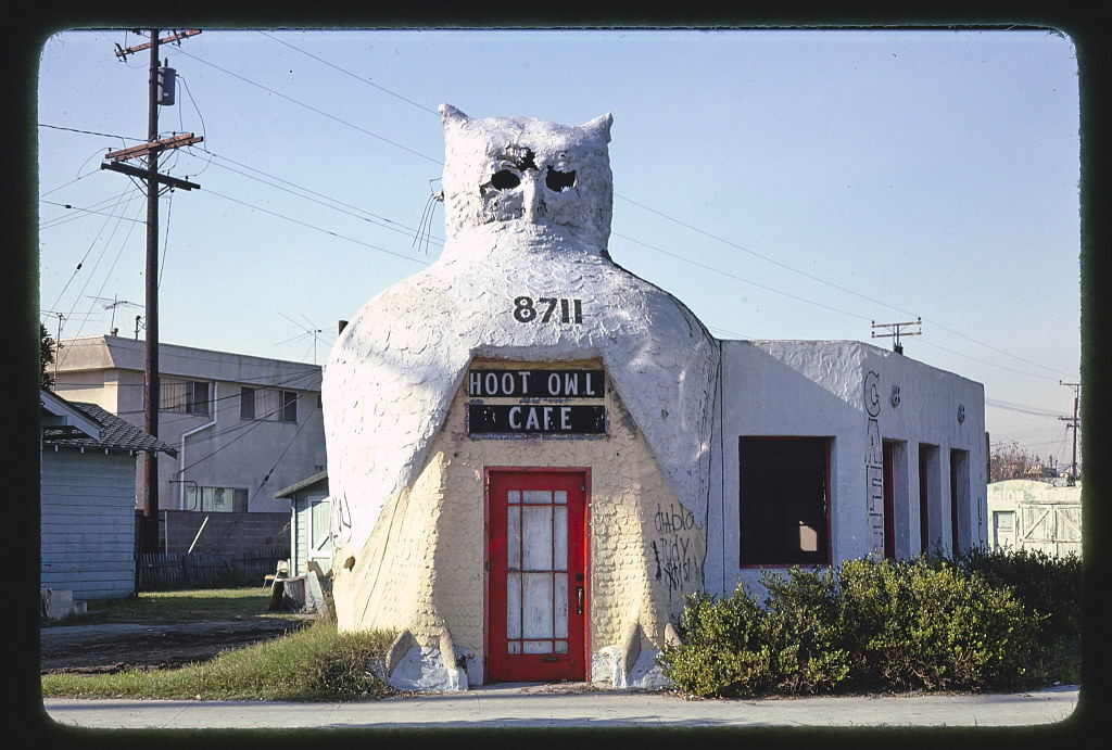 Hoot Owl Cafe, horizontal view, 8711 Long Beach Boulevard, Southgate, Los Angeles, California.