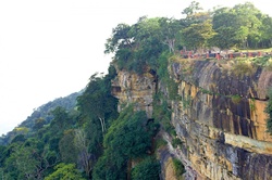 Pha Mor E Dang, Khao Phra Wi Han