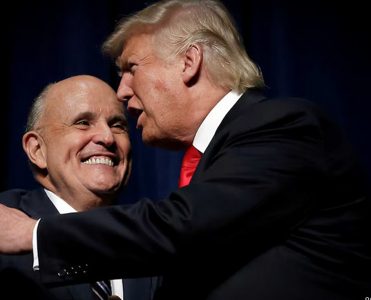 Donald Trump hosts $US100,000 a head fundraiser to help Rudy Giuliani pay legal bills