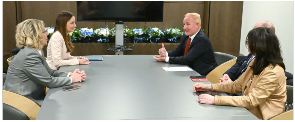 Campinos with the Bulgarian Minister for Economy and Industry, Irina Shtonova, and Bulgarian IPO Director Olya Dimitrova