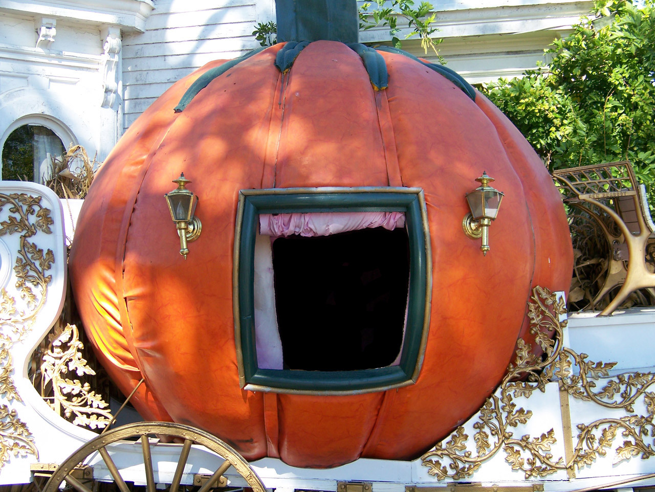 Coach made from a pumpkin for Cinderella