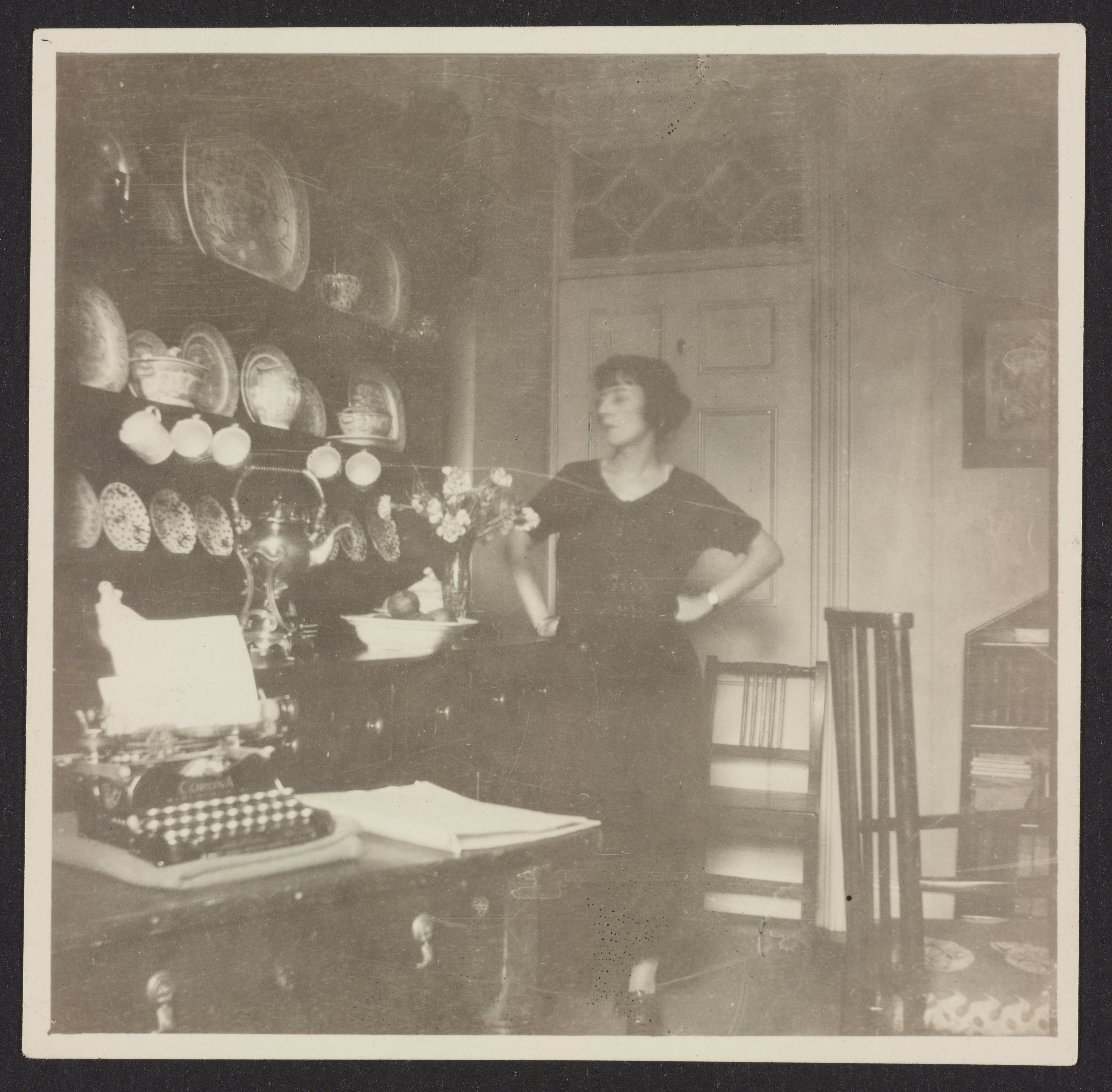 Vivienne Eliot posing with her typewriter