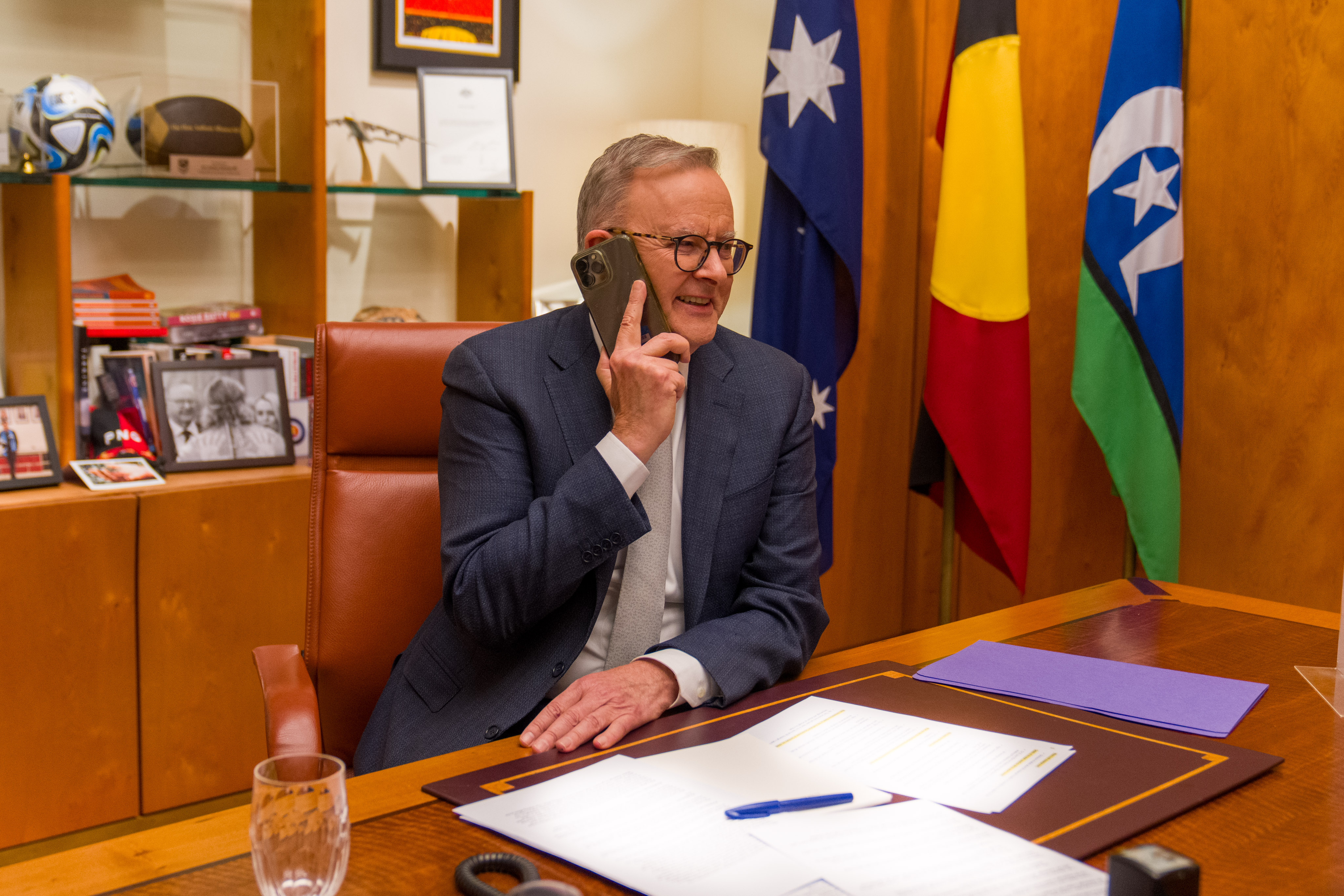 Earlier tonight I was pleased to speak with Julian Assange to welcome him home to his family in Australia.