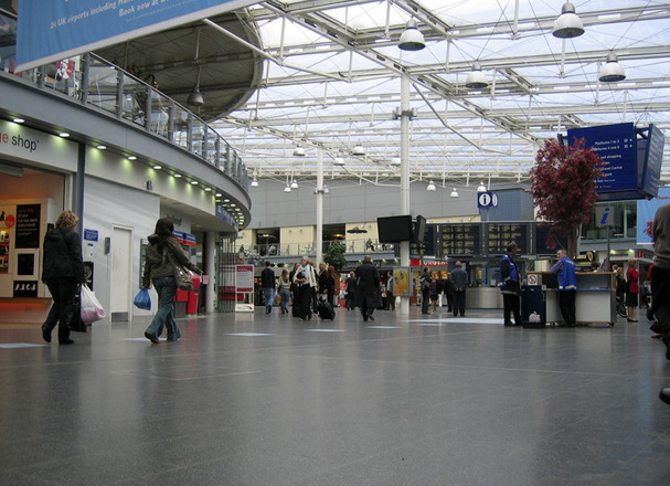 Manchester station