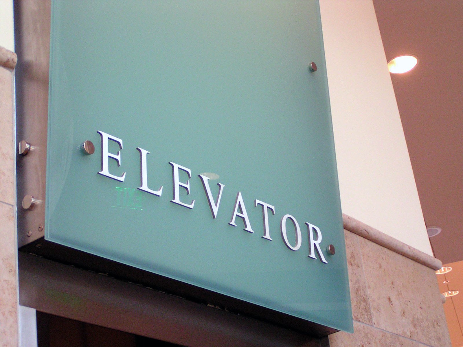 An elevator sign