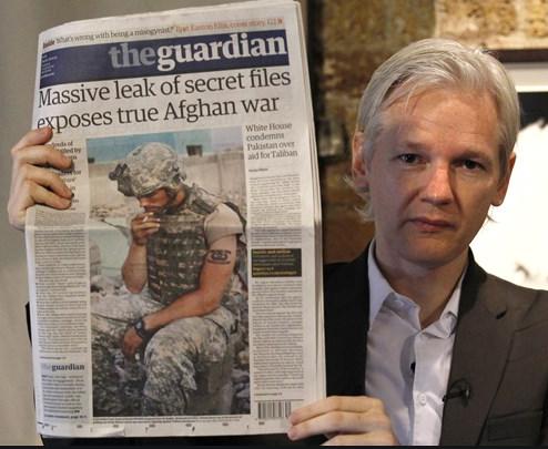 Assange on war