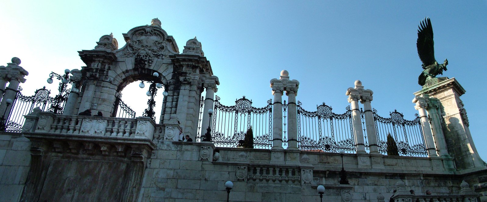 Gate on Capital Hill (Budapest, Hungary)