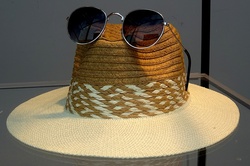 Ladies Summer Straw Hat And Sunglasses