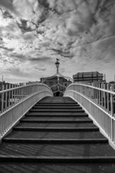Hapenny Bridge, Dublin
