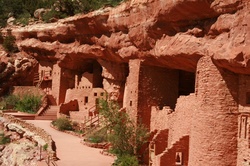 Great photo of Native American Cliff dwellings in the southwest United States