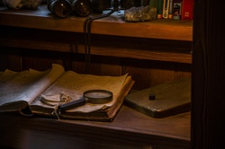 Explorers Desk