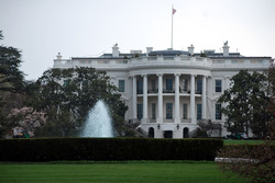 White house looking at south lawn